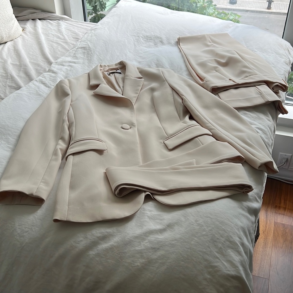 BOA Cream Blazer Suit Jacket and Pants